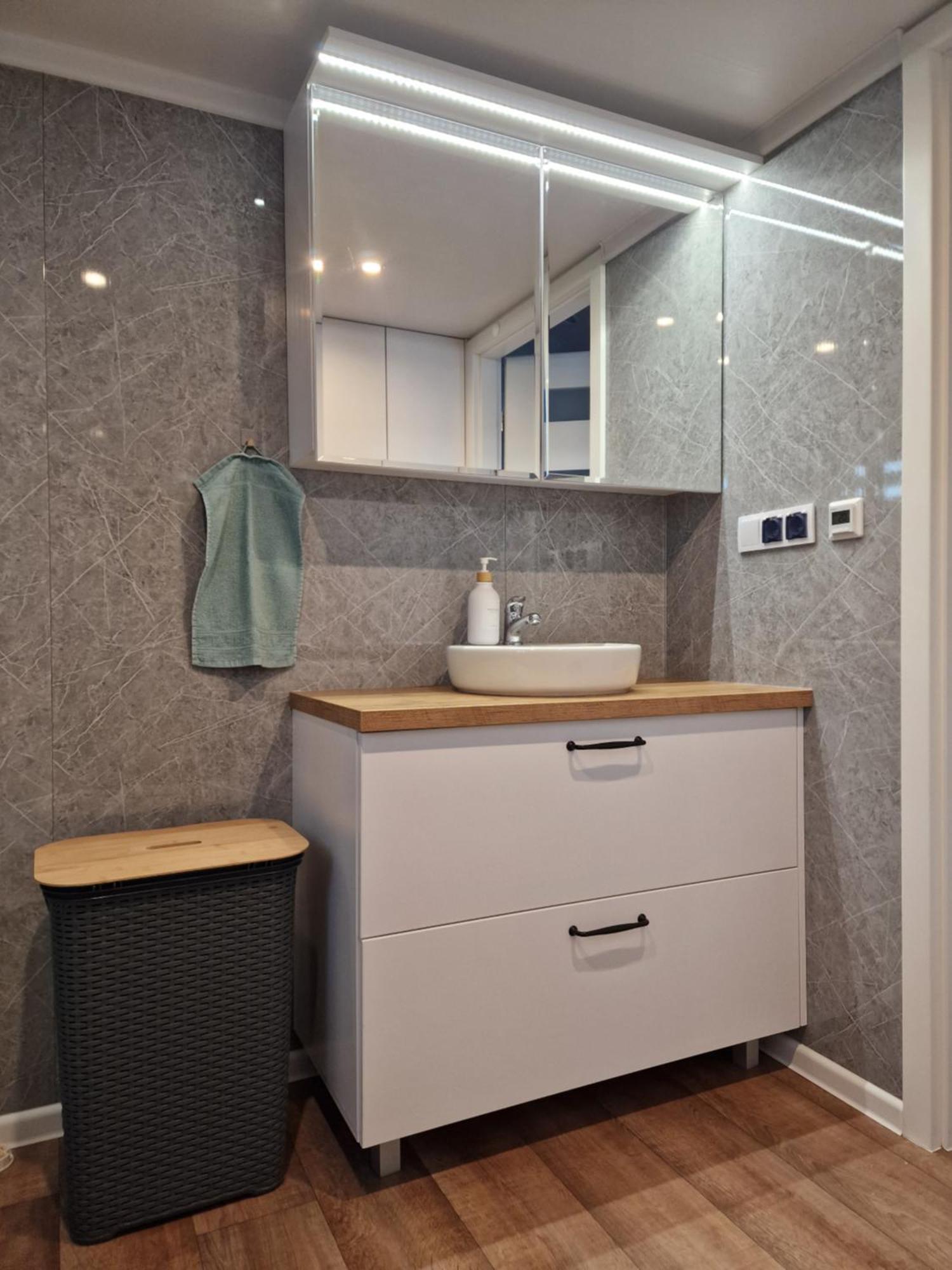 Tiny House In Schoener Lage Lustenau Luaran gambar